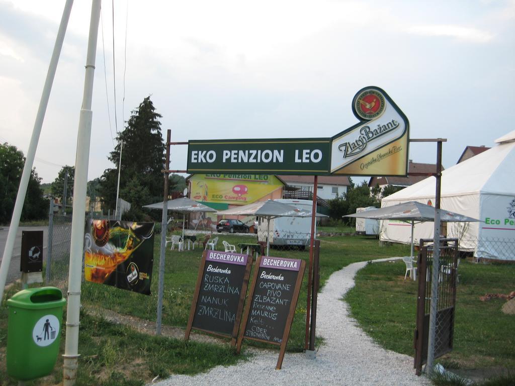 Eko Penzion Leo Dudince Εξωτερικό φωτογραφία